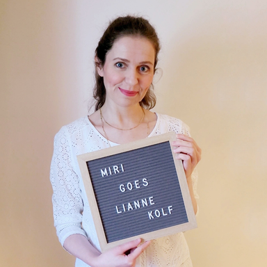 Miri Smith goes Lianne Kolf (Literaturagentur).
